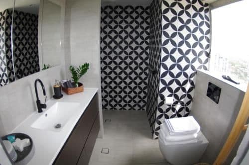 Luxury Two-Bedroom Two-Bathroom Apartment with Two Queen Beds