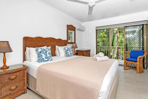 Deluxe Two Bedroom Apartment with Two Bathrooms