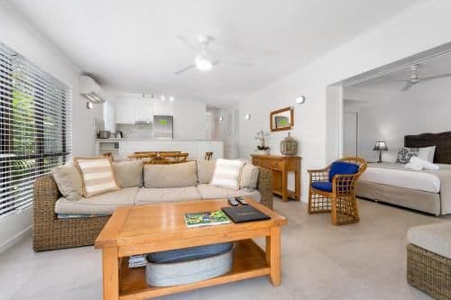 Deluxe Two Bedroom Apartment with Two Bathrooms