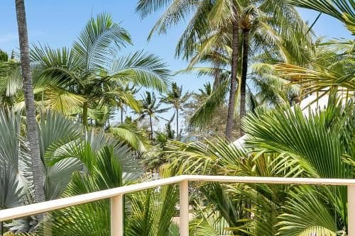 Deluxe Two Bedroom Apartment with Two Bathrooms