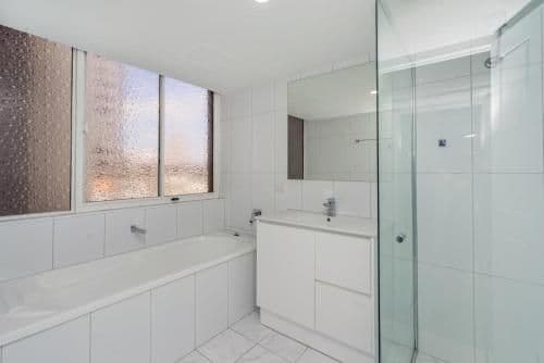 Three-Bedroom Apartment with Ocean View (4 Stars) - A