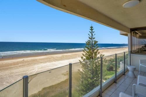 Three-Bedroom Apartment with Ocean View (4 Stars) - A