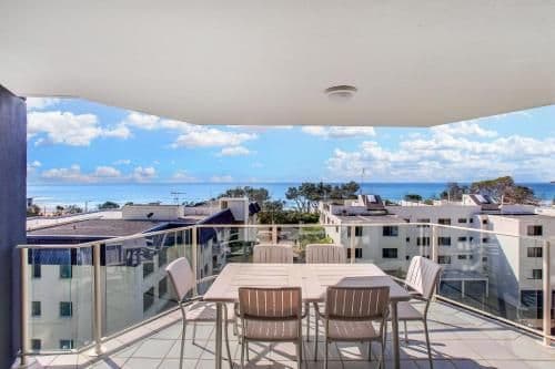 Catalina I, 2 Bedroom Ocean View Apartment