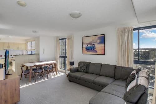 Catalina II, 3 Bedroom Ocean View Apartment with Air Conditioning