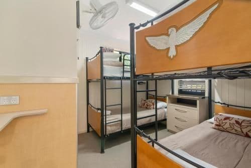 Two-Bedroom Holiday Home (Two-Storey) - Macaw Mansion