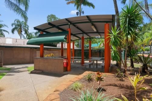 Ashmore Palms Holiday Village1