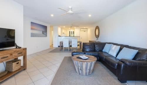 Superior Two-Bedroom Apartment with Courtyard - Ground Floor (Apt 5)