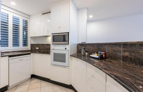 Superior Two-Bedroom Apartment with Courtyard - Ground Floor (Apt 5)