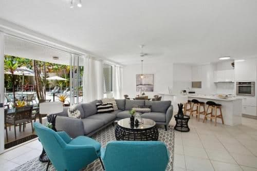 Tropical One-Bedroom Apartment