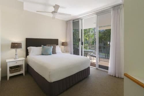 Two-Bedroom Rooftop Apartment with Spa
