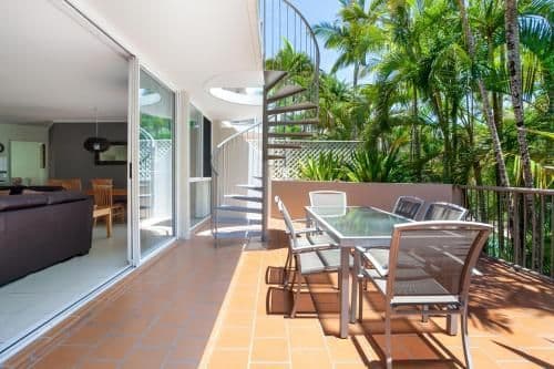 One-Bedroom Rooftop Apartment with BBQ