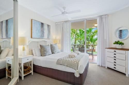 Tropical One-Bedroom Apartment