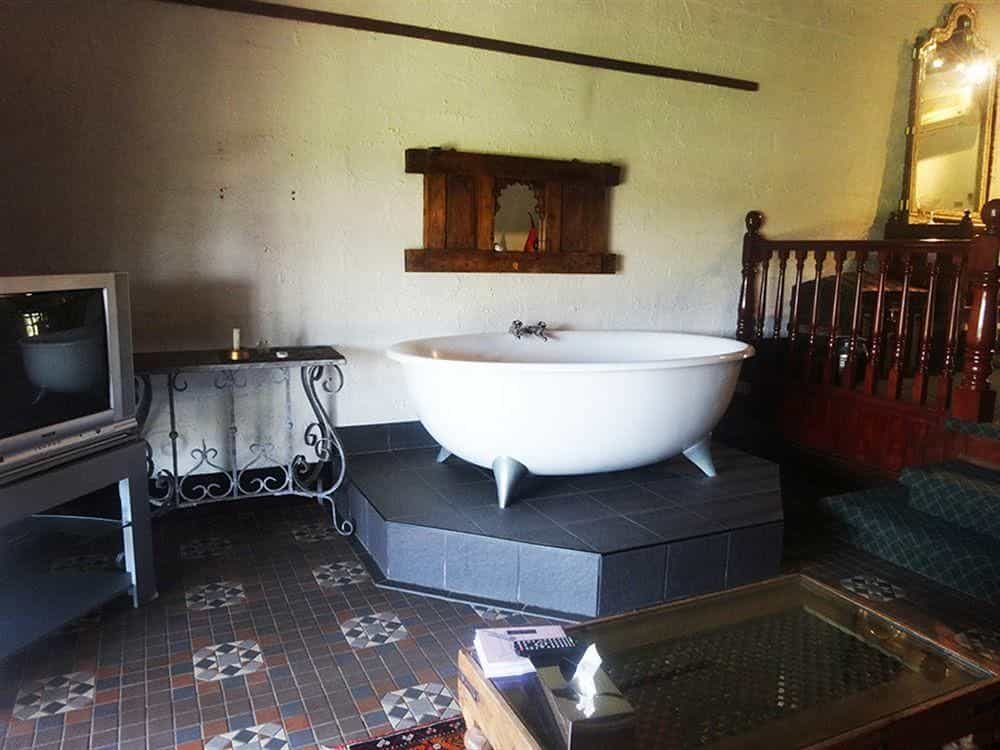 Casuarina Motel Suites