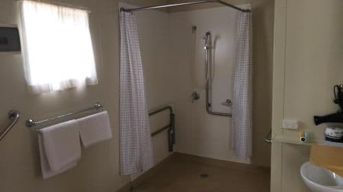 One-Bedroom Cabin - Disability Cabin - Pet Friendly