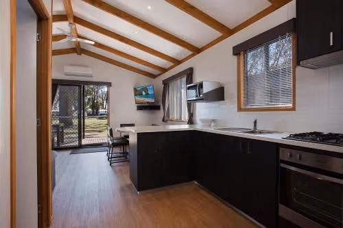 Superior Two-Bedroom Cabin (Queen & Bunk)