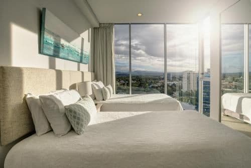 Luxury Three-Bedroom Apartment - Ocean View
