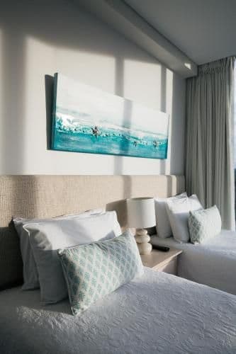 Luxury Three-Bedroom Apartment - Ocean View