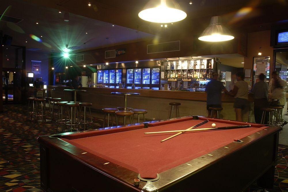 ไนท์แคป แอท คาวานา วอเตอร์ โฮเต็ล (Nightcap at Kawana Waters Hotel)4