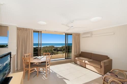 One-Bedroom Apartment with Balcony and Ocean View