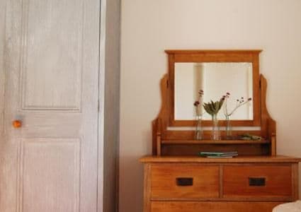 Riverbank Three-Bedroom Cottage - Split Level