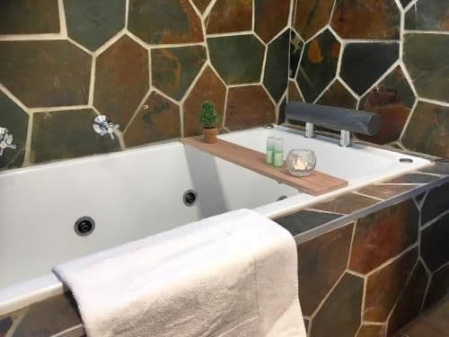 Deluxe Suite with Sea View - Cavell