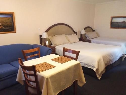 Kinross Inn2