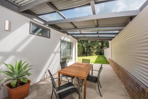Standard 2 Bedroom Unit (1 Queen 2 Single)