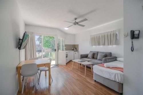 Noosa Sun Motel0