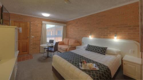 Queen Room
