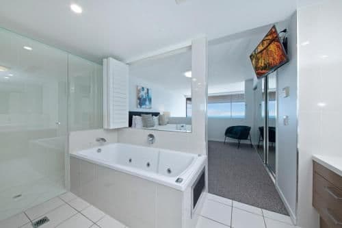 Three Bedroom Superior Apartment with Ocean View
