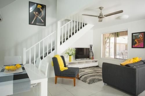 Byron Central Apartments0