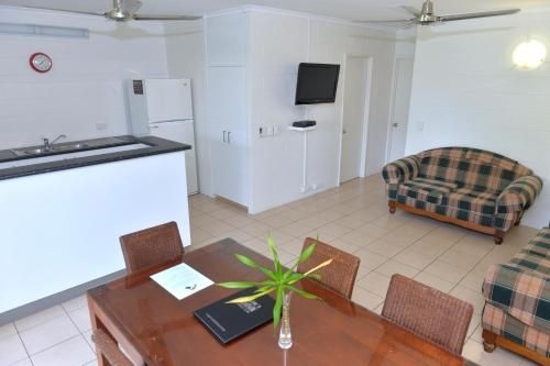 ซิตี้ การ์เด้น อพาร์ทเมนท์ (City Gardens Apartments)4