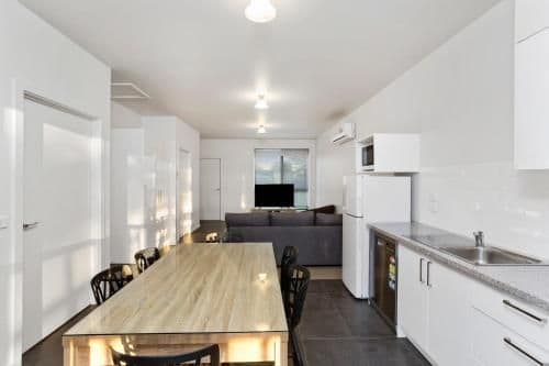Self Contained Deluxe Two-Bedroom Unit - Disability Access
