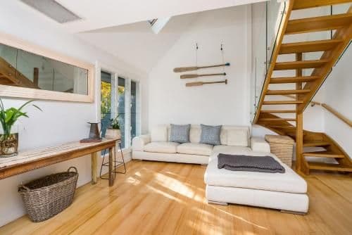 Luxury Four-Bedroom House - Split Level