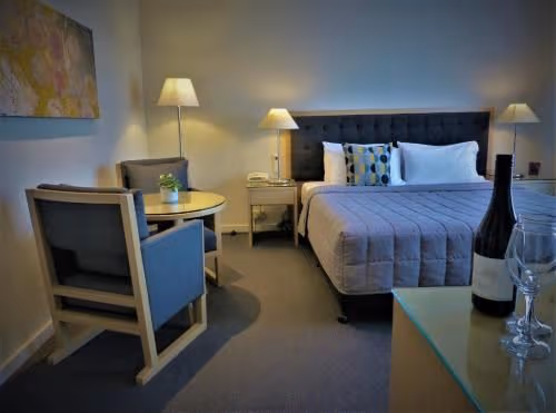 King Room with Spa Bath