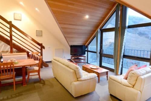 Three-Bedroom Penthouse Apartment - (8 Guests)