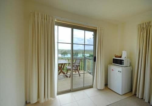 Queen Suite with River View