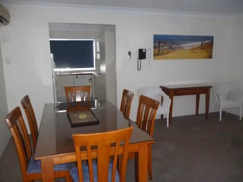 Family Two-Bedroom Apartment with Balcony