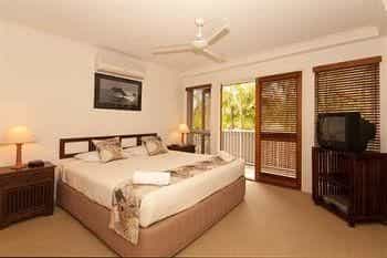 Sunset Cove Resort