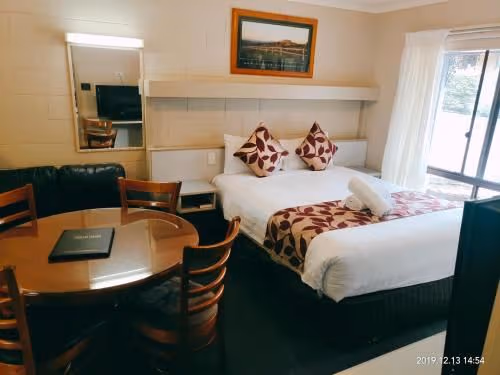 One-Bedroom Apartment (4 Adults)