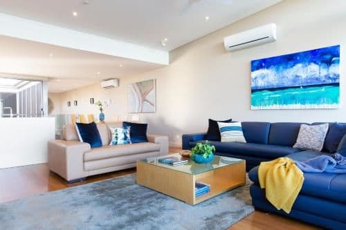 Three-Bedroom House - Vue