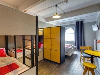 Meininger Hotel Brussels City Center1