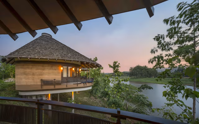 Lagoon Villa