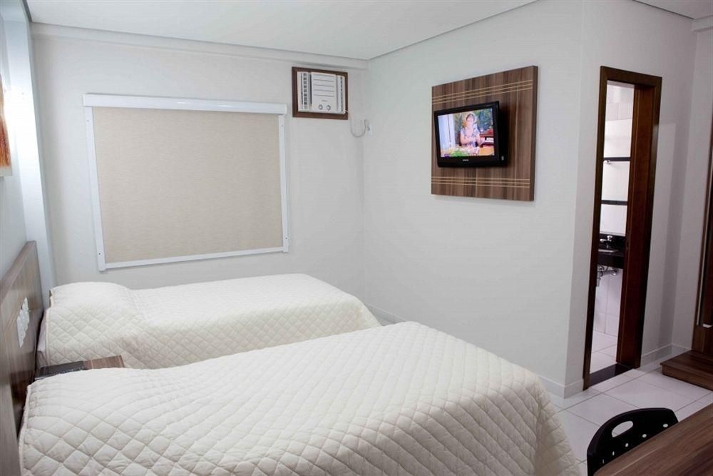 Serras Hotel1