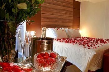 Ramada Hotel Americana1