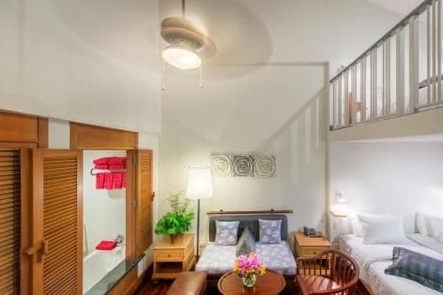 Deluxe Family Room