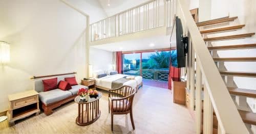 Deluxe Family Room
