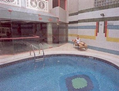 Queens Hotel4