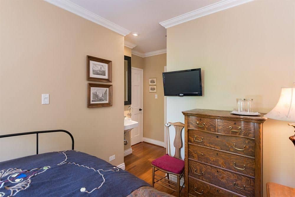 English Bay Inn Bed and Breakfast English Bay Inn Bed and Breakfast