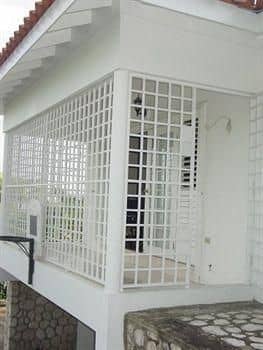 Hill Top Kingston Jamaica Bed & Breakfast Hill Top Kingston Jamaica Bed & Breakfast